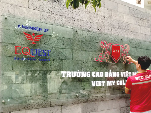 bien quang cao dep